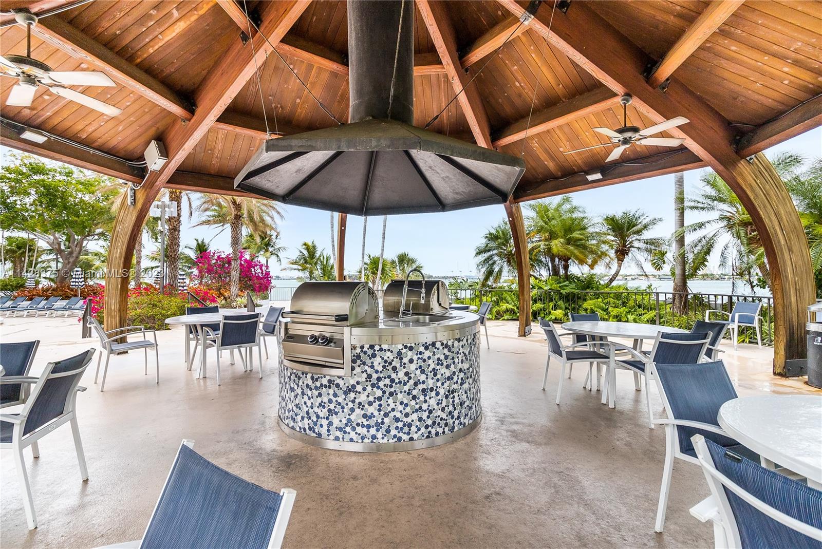 NINE ISLAND AVENUE CONDO - Residential