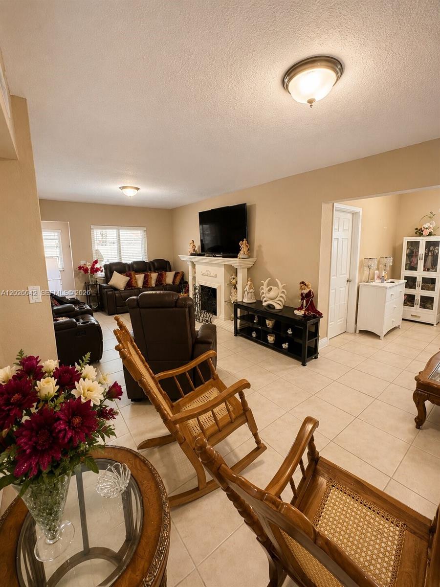 2ND REV PL SARATOGA HEIGH - Residential