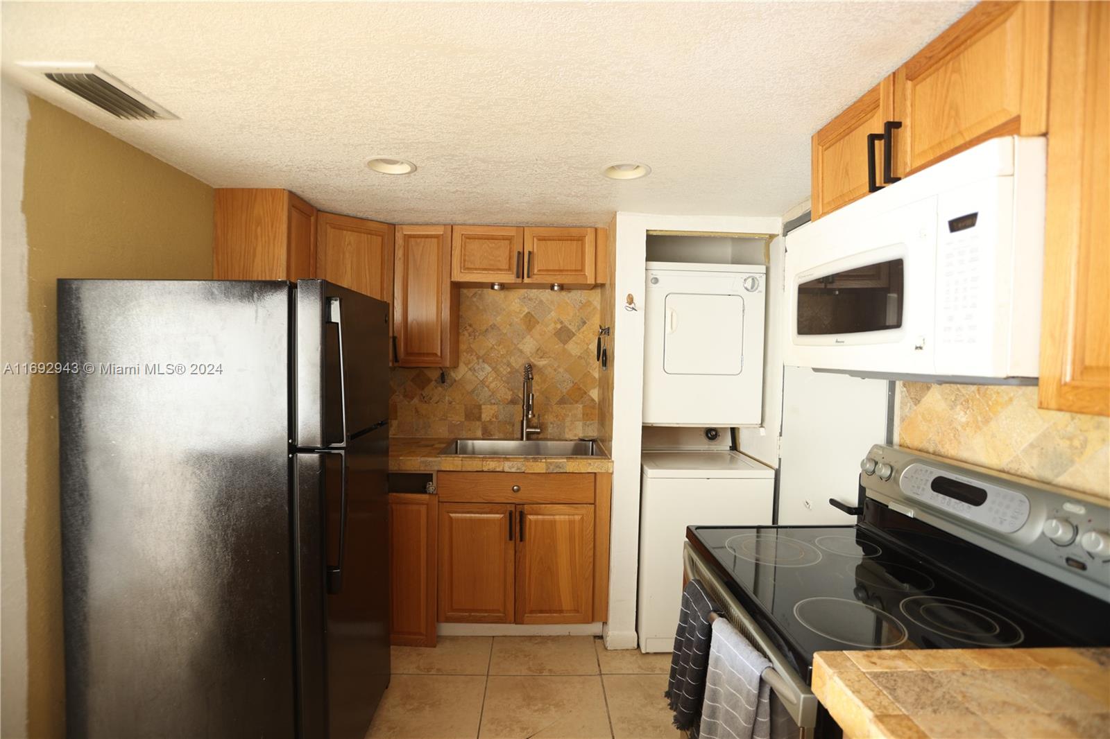 KENDALL HEIGHTS CONDO - Residential