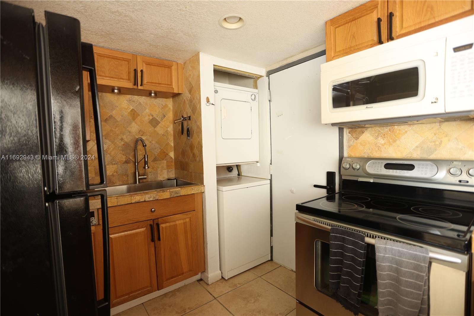 KENDALL HEIGHTS CONDO - Residential