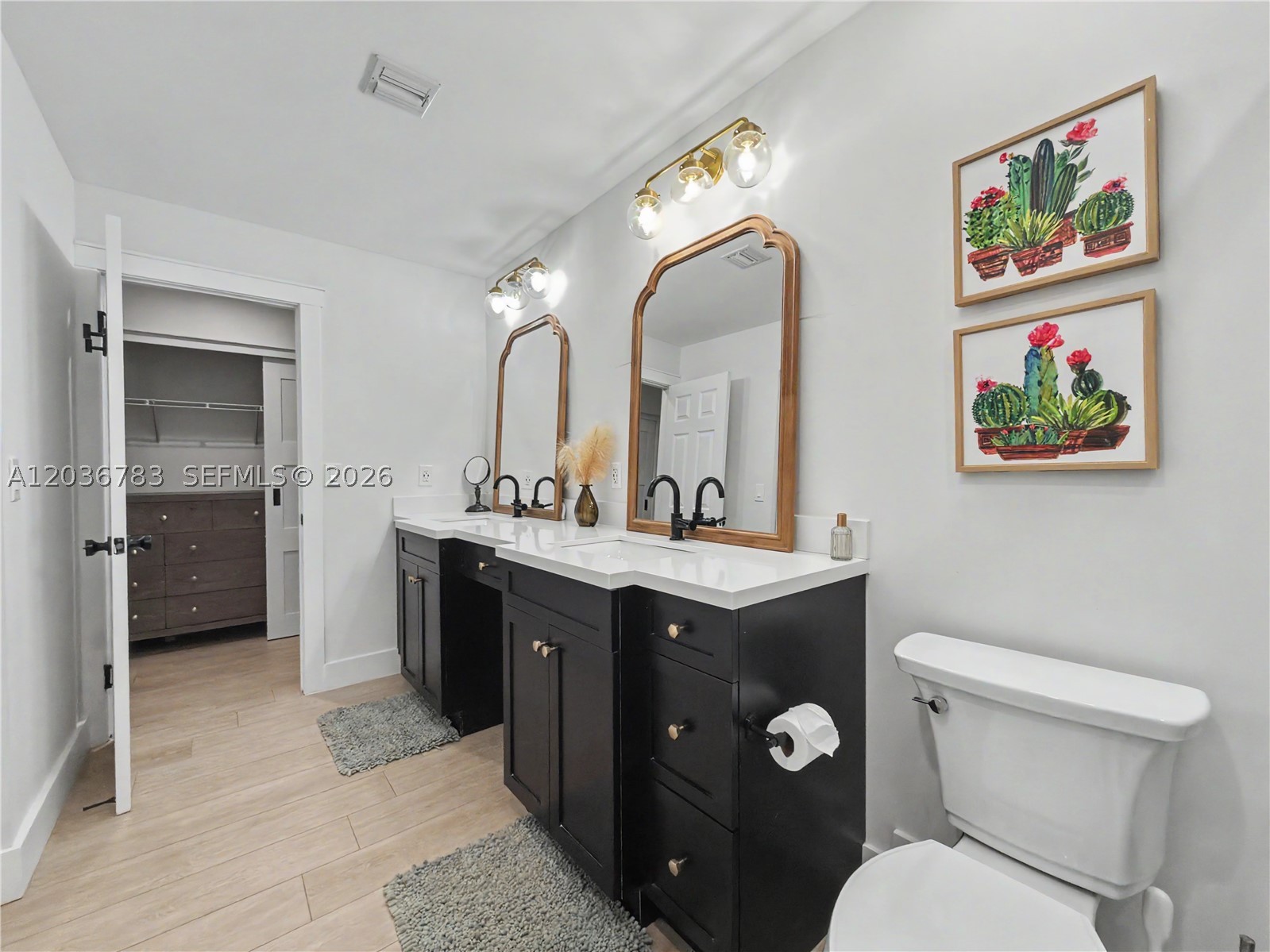 EMBASSY LAKES - Residential