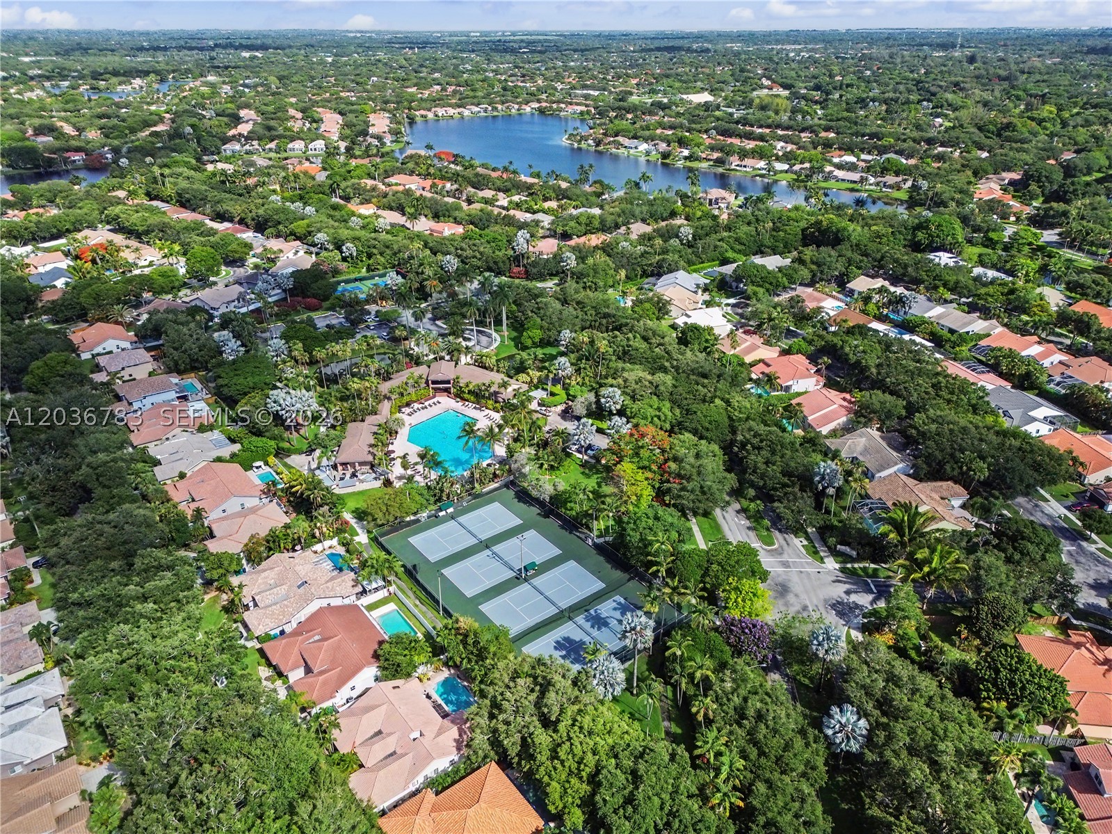 EMBASSY LAKES - Residential