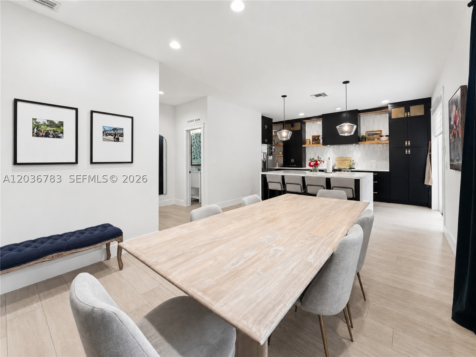EMBASSY LAKES - Residential