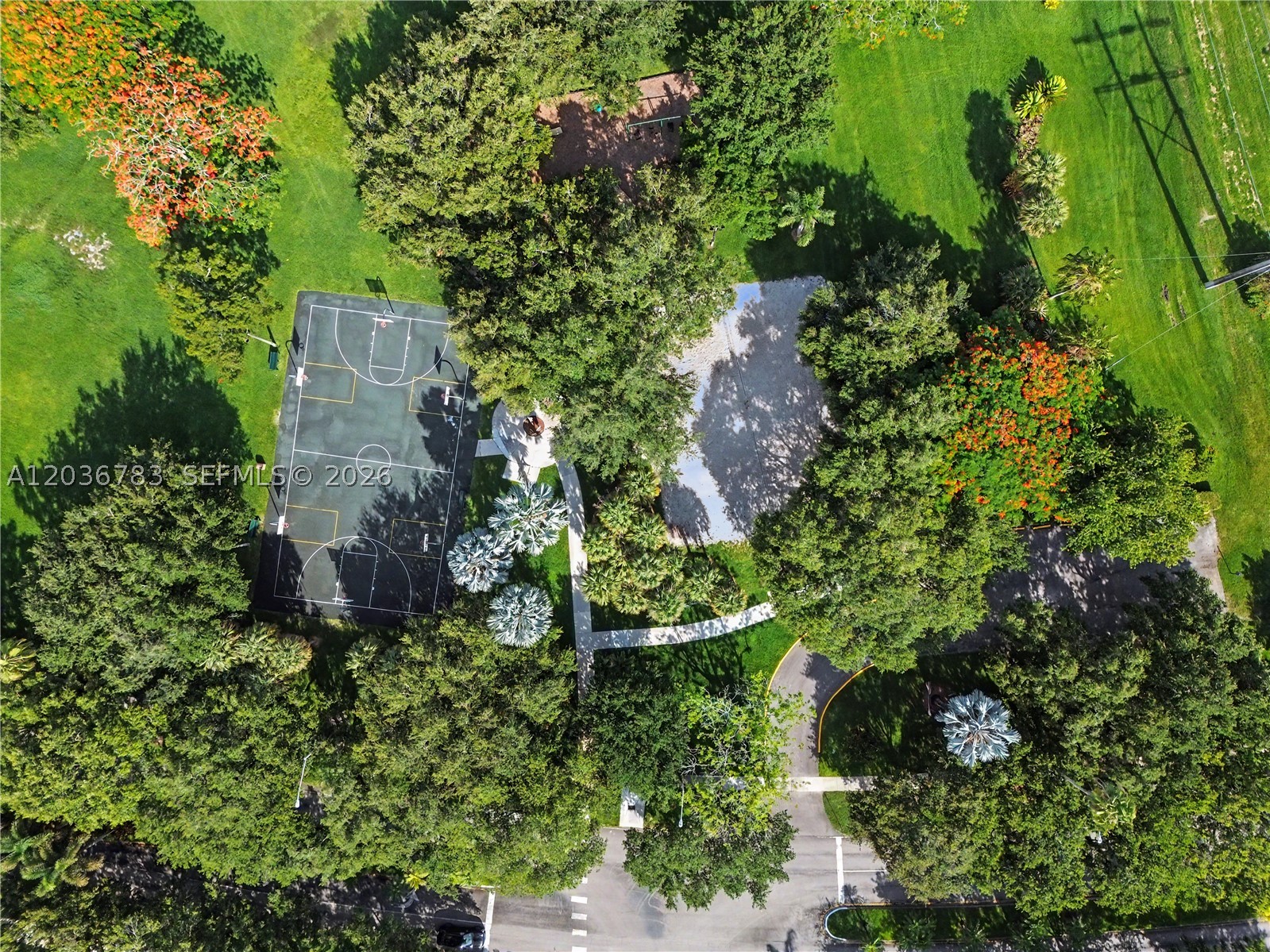 EMBASSY LAKES - Residential