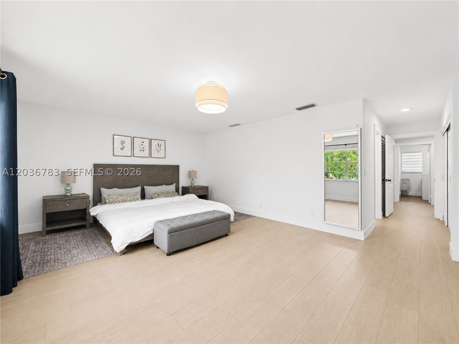 EMBASSY LAKES - Residential