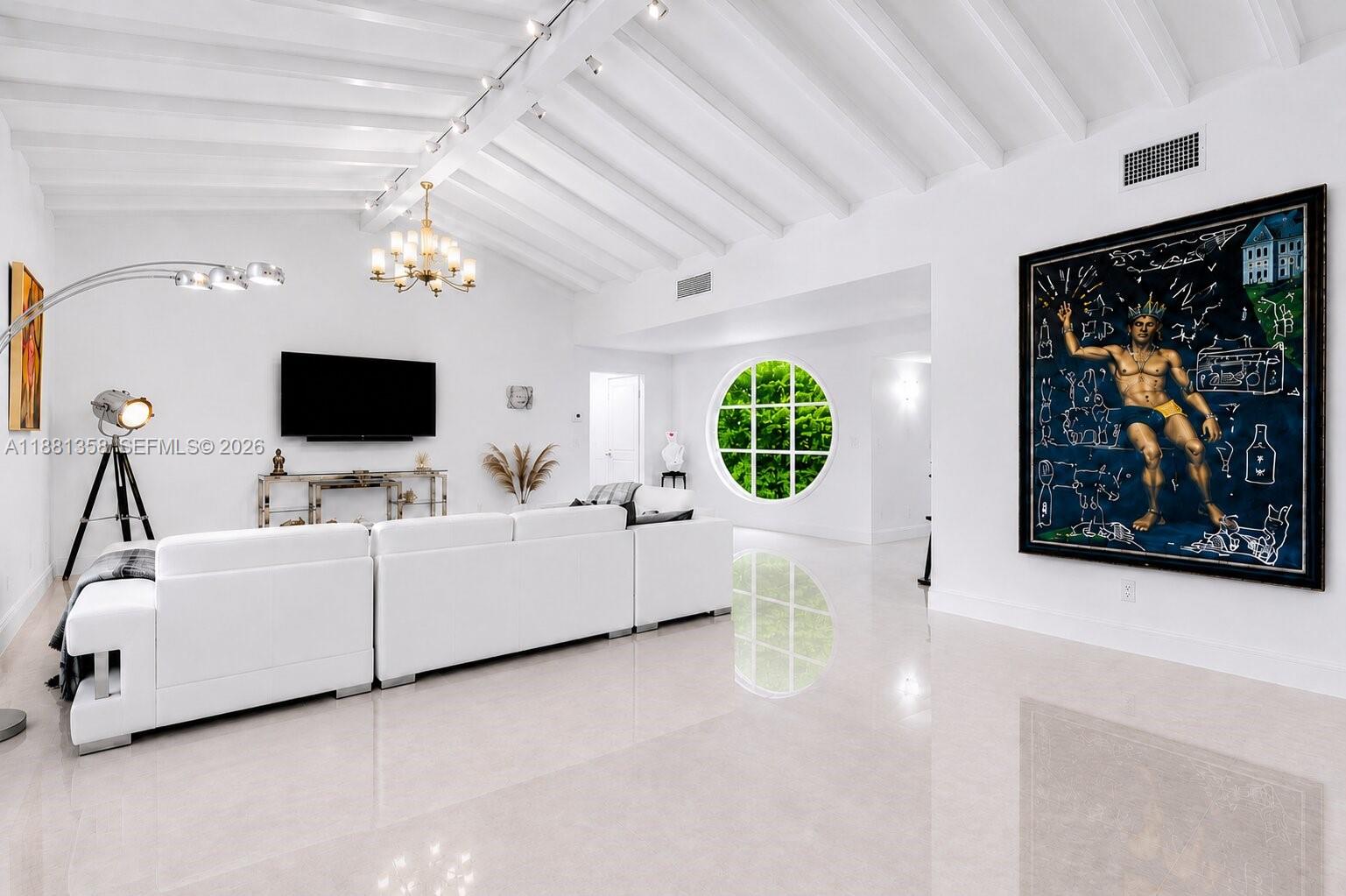 LAKE ESTATES - Residential