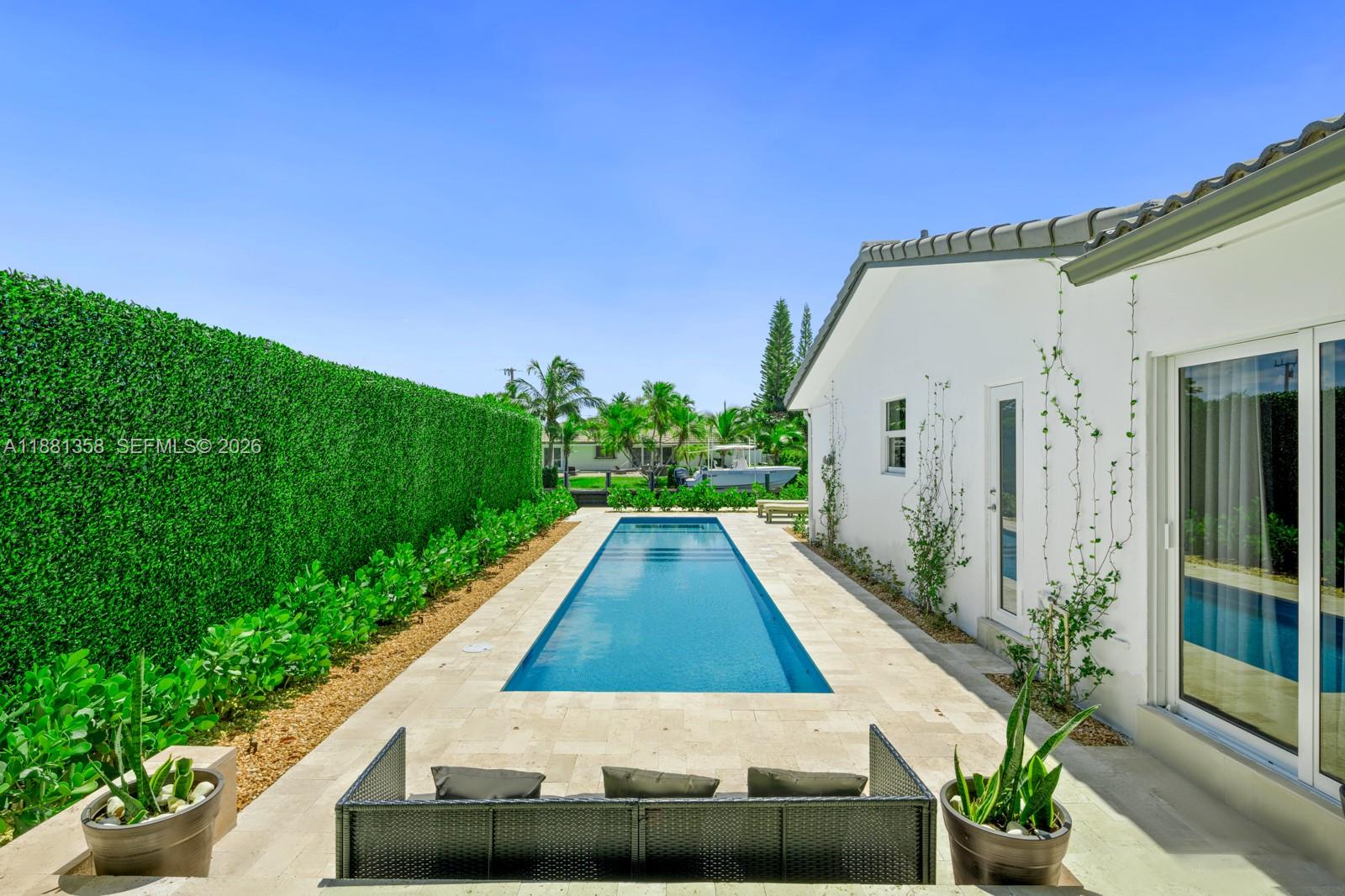 LAKE ESTATES - Residential
