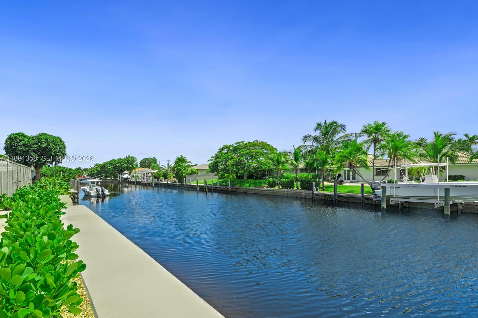 LAKE ESTATES - Residential