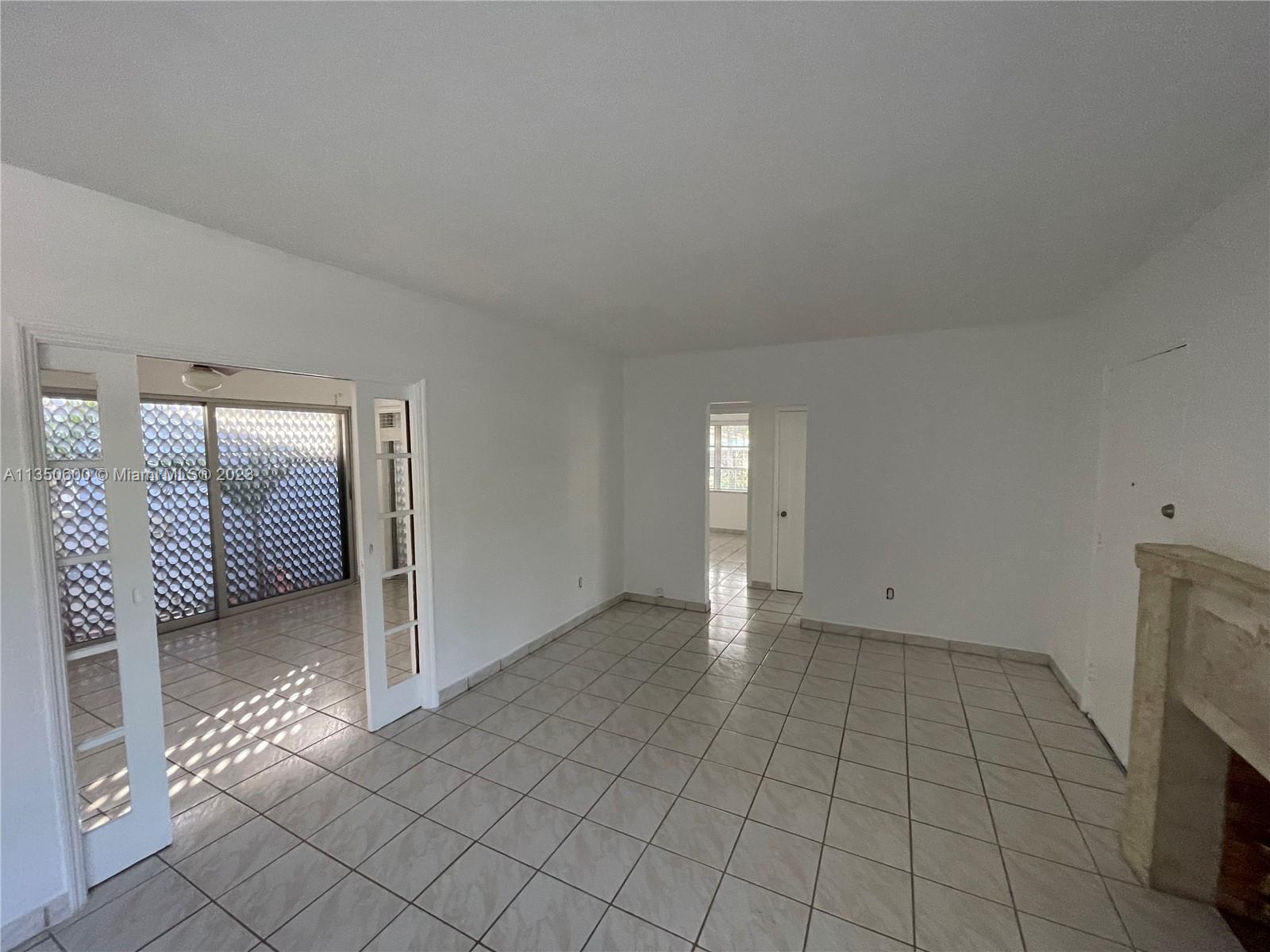 BRICKELL ESTATES - Residential Lease