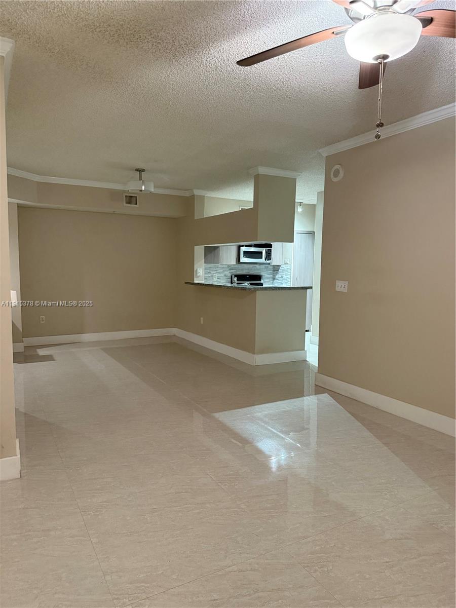 PORTO BELLAGIO CONDO - Residential