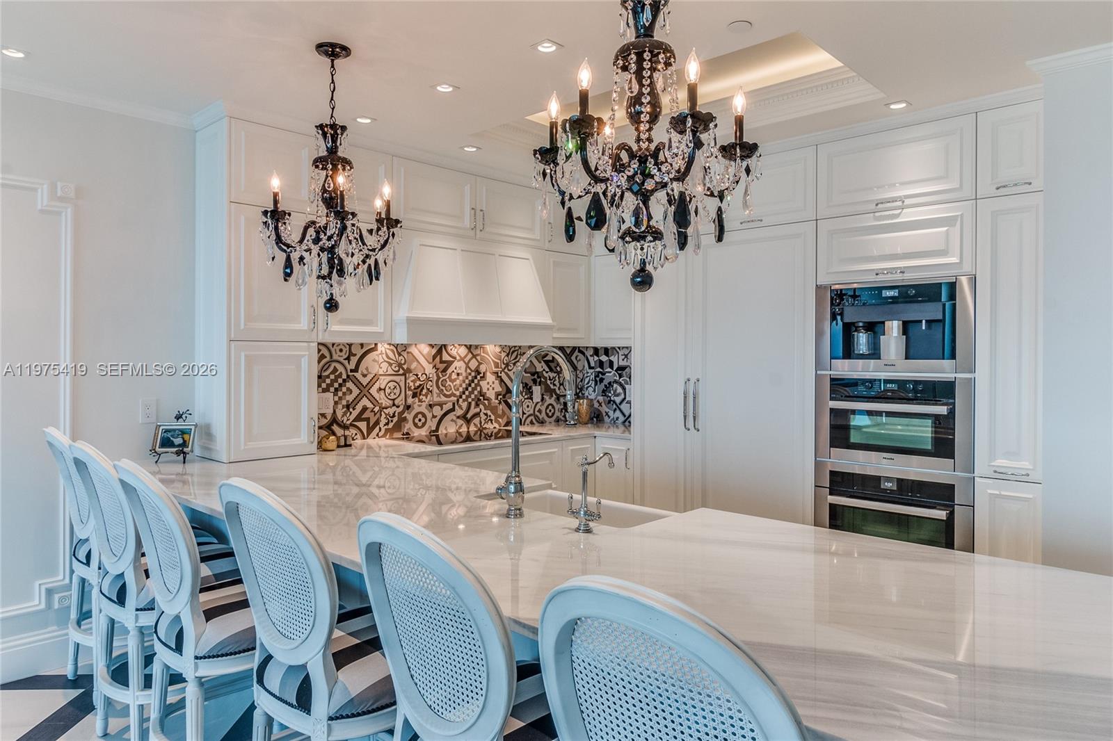 IL VILLAGGIO ON SOUTH BEAC - Residential