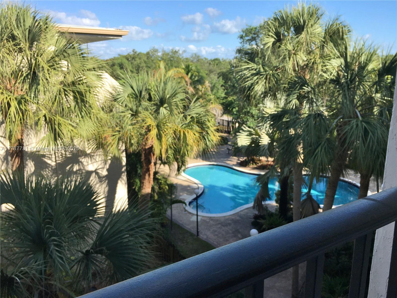 DADELAND GROVE CONDO - Residential Lease