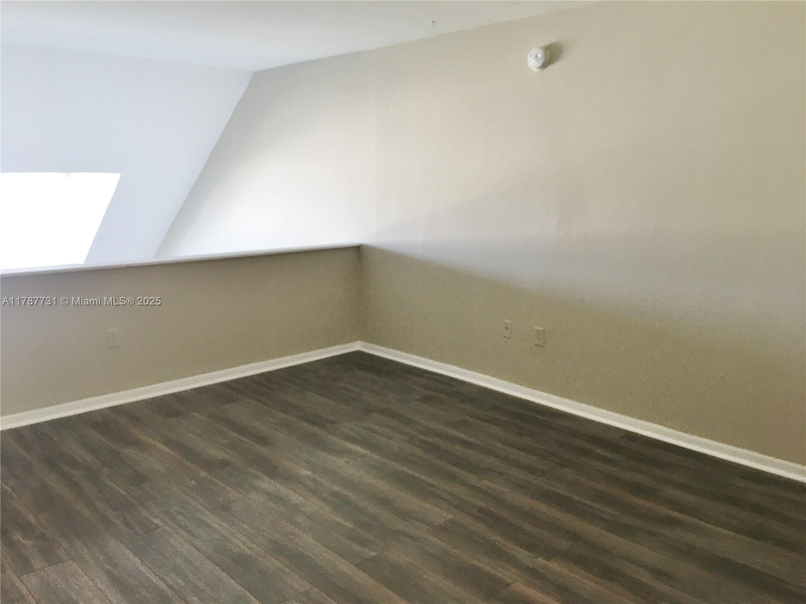 DADELAND GROVE CONDO - Residential Lease