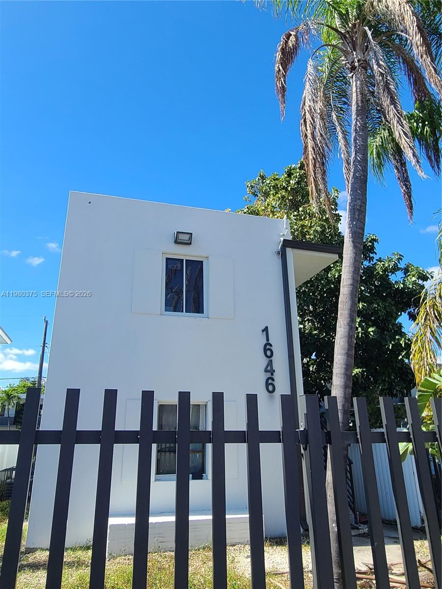 WADDELLS - Residential Lease