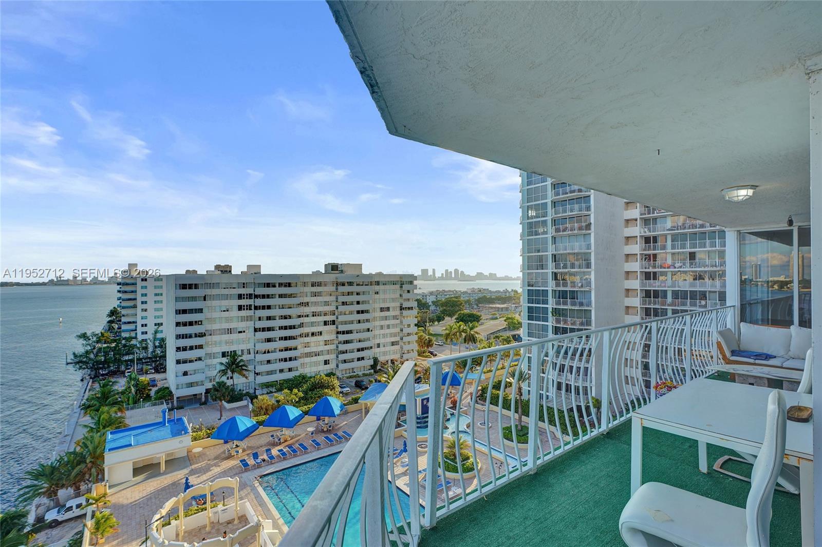 THE GRANDVIEW PALACE COND - Residential