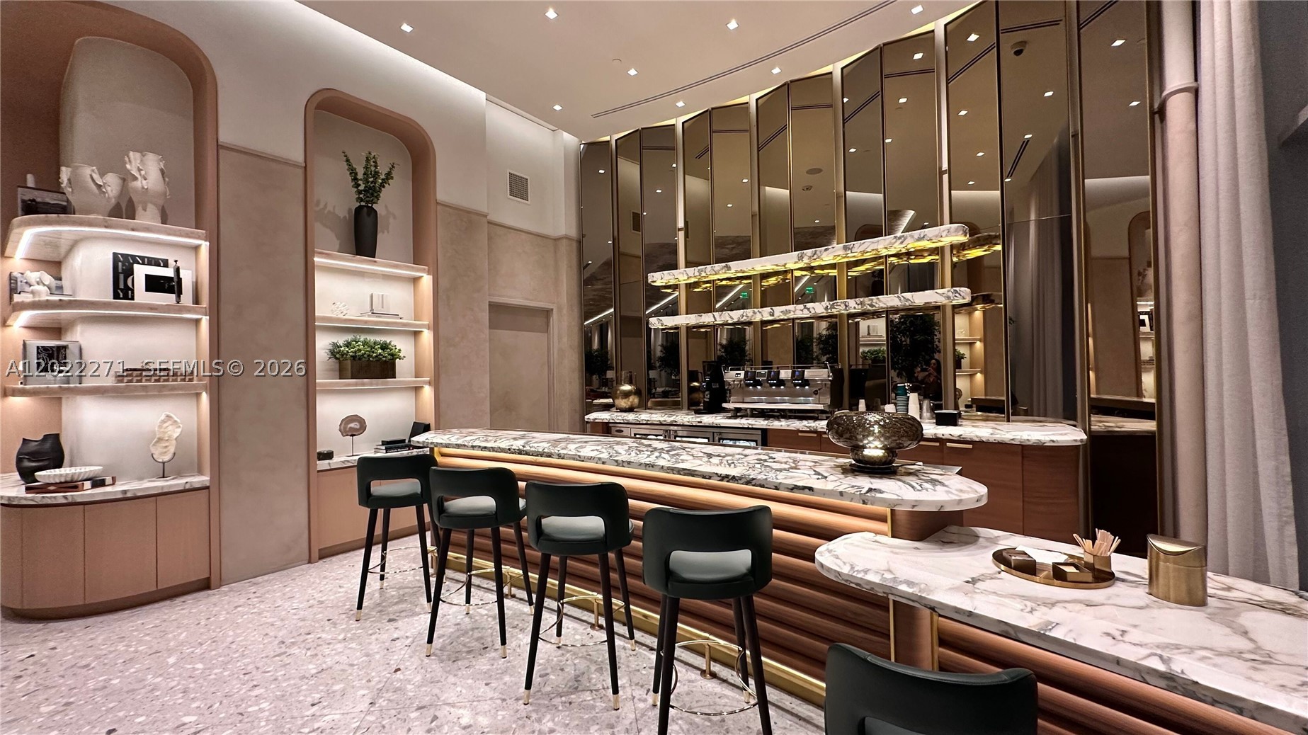 VICEROY RESIDENCE - Residential
