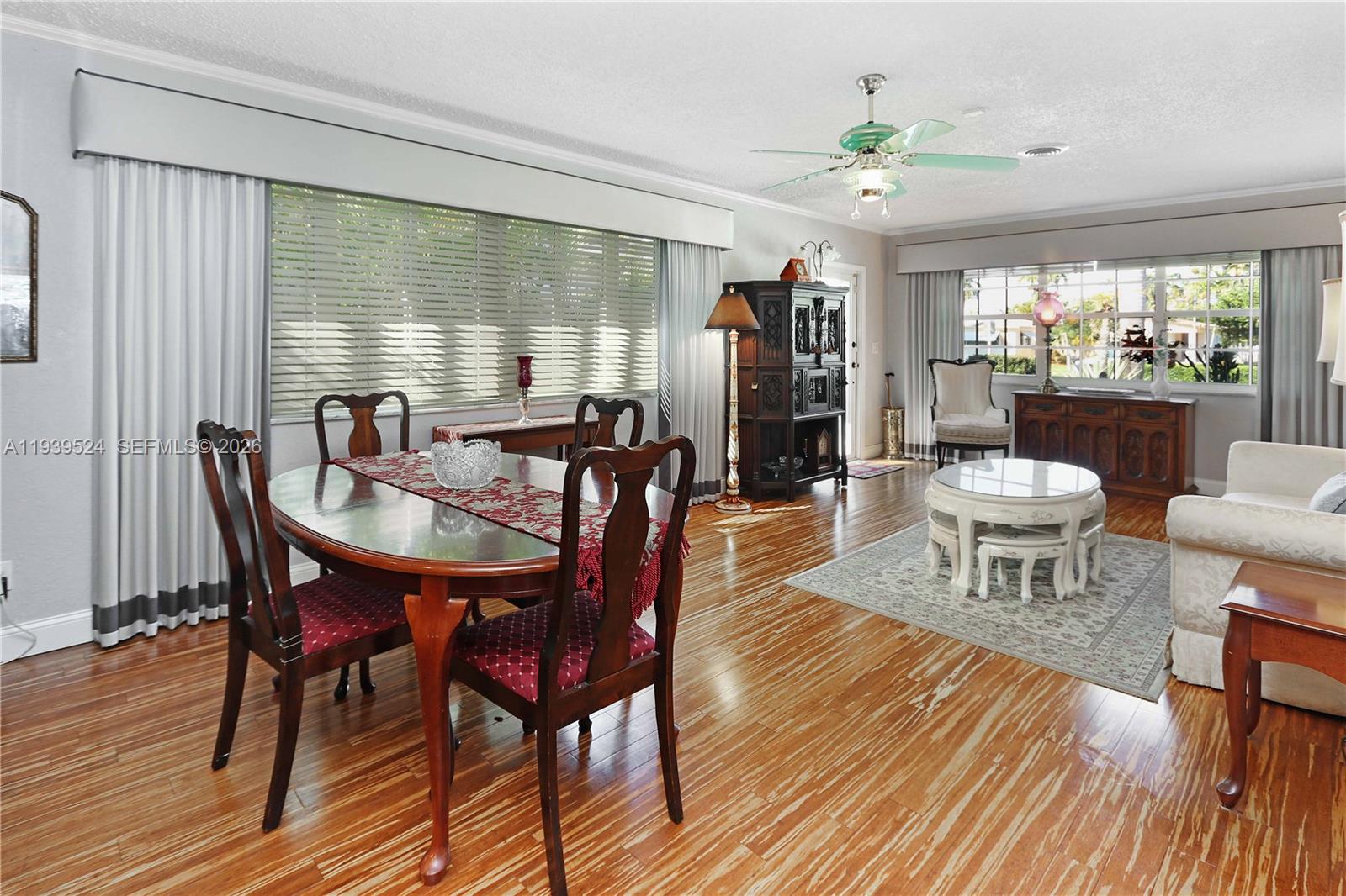 HOLLYWOOD - Residential