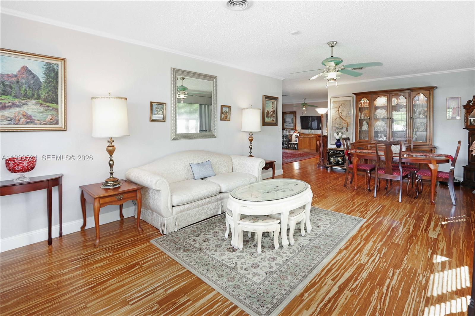 HOLLYWOOD - Residential