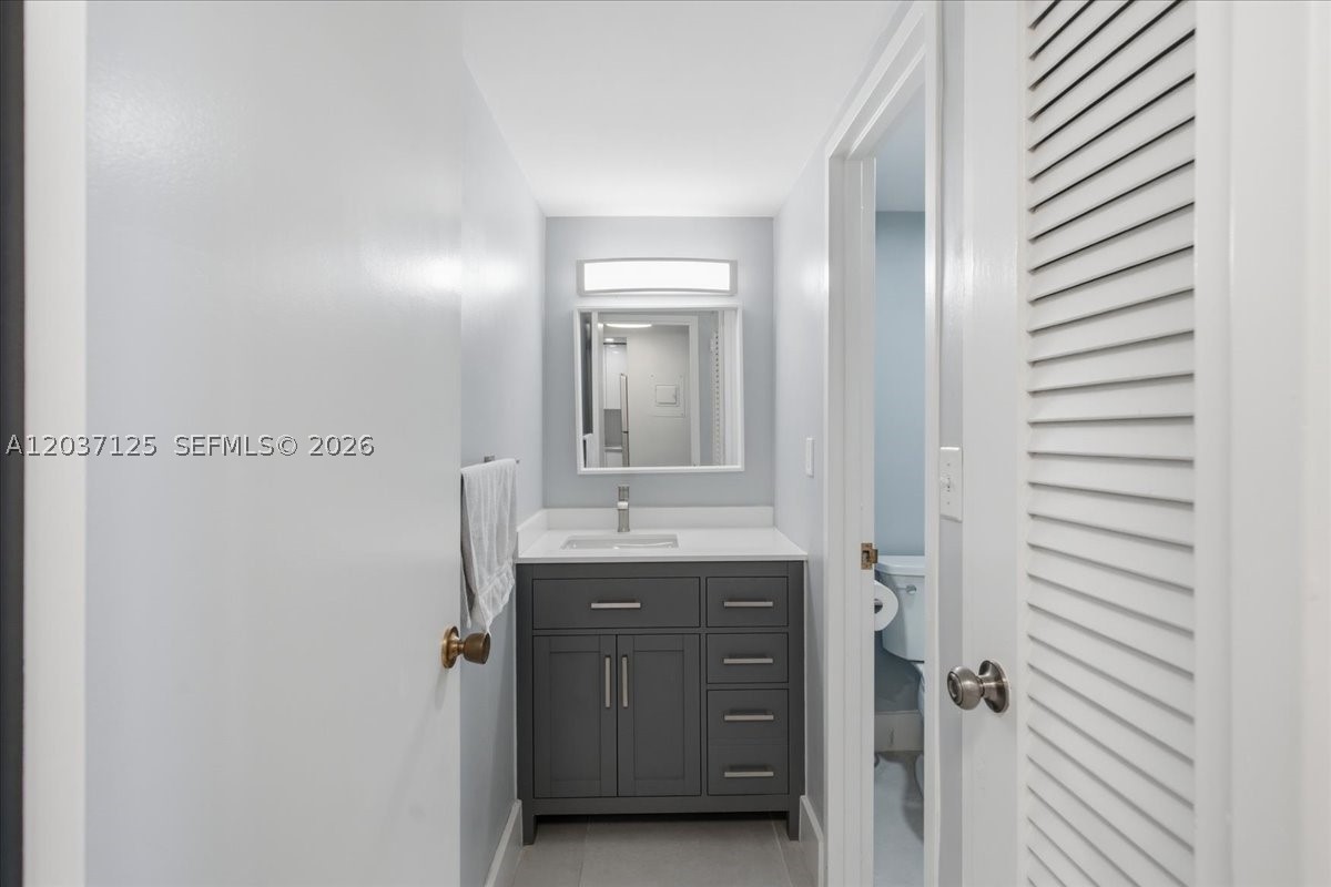 TRITON TOWER CONDO - Residential Lease