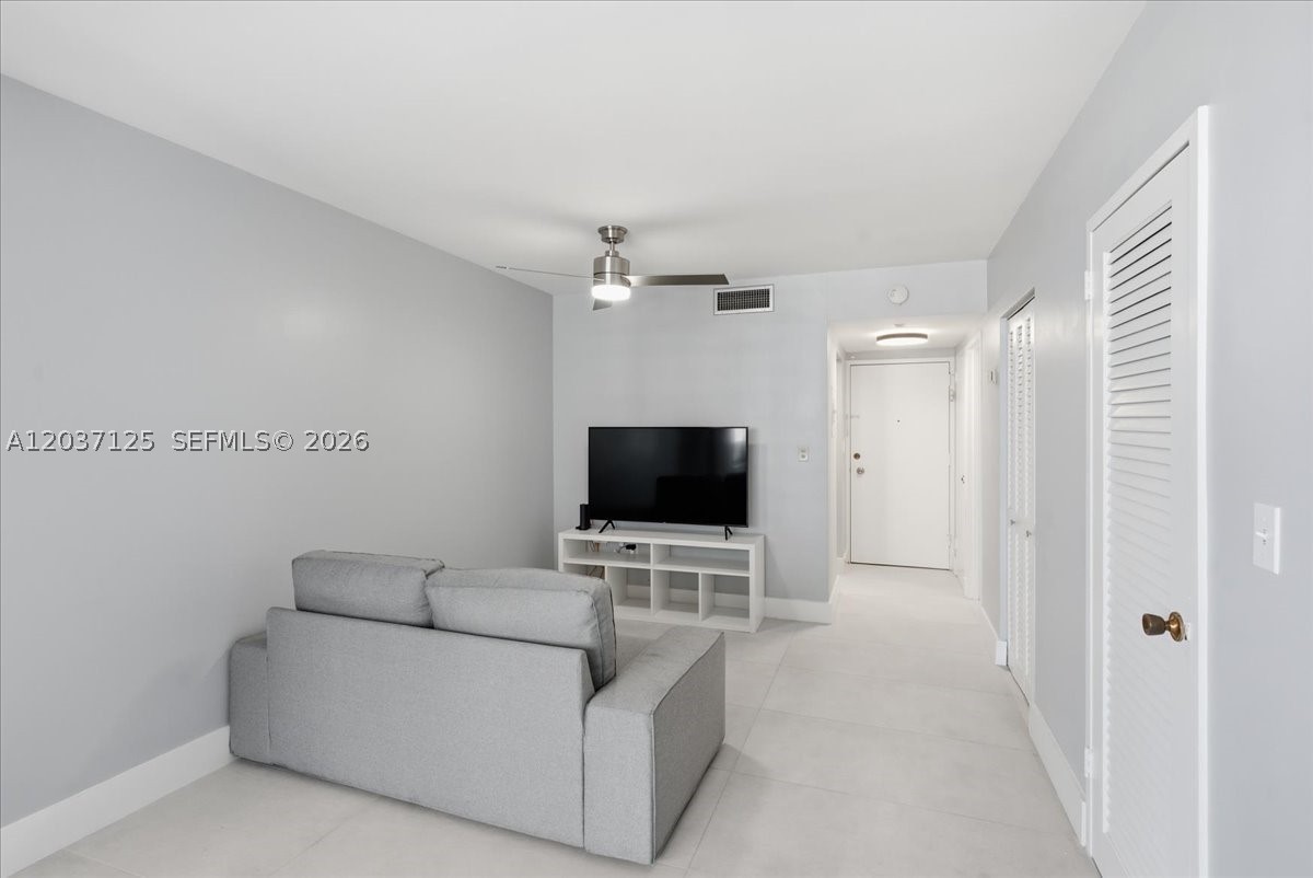 TRITON TOWER CONDO - Residential Lease