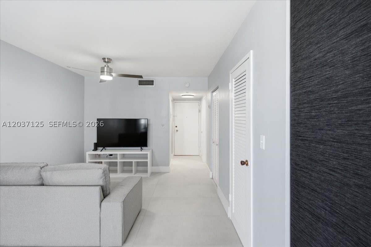 TRITON TOWER CONDO - Residential Lease
