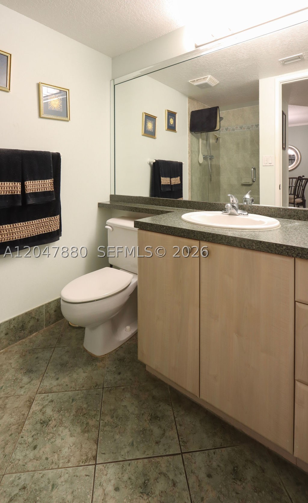 BRIARWOOD CLUB CONDO 3 - Residential