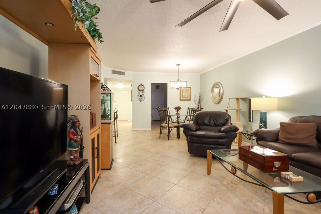 BRIARWOOD CLUB CONDO 3 - Residential