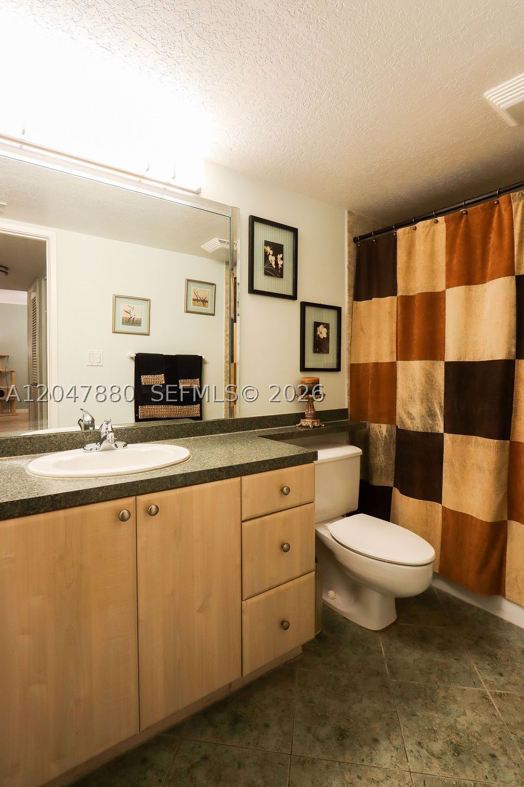 BRIARWOOD CLUB CONDO 3 - Residential