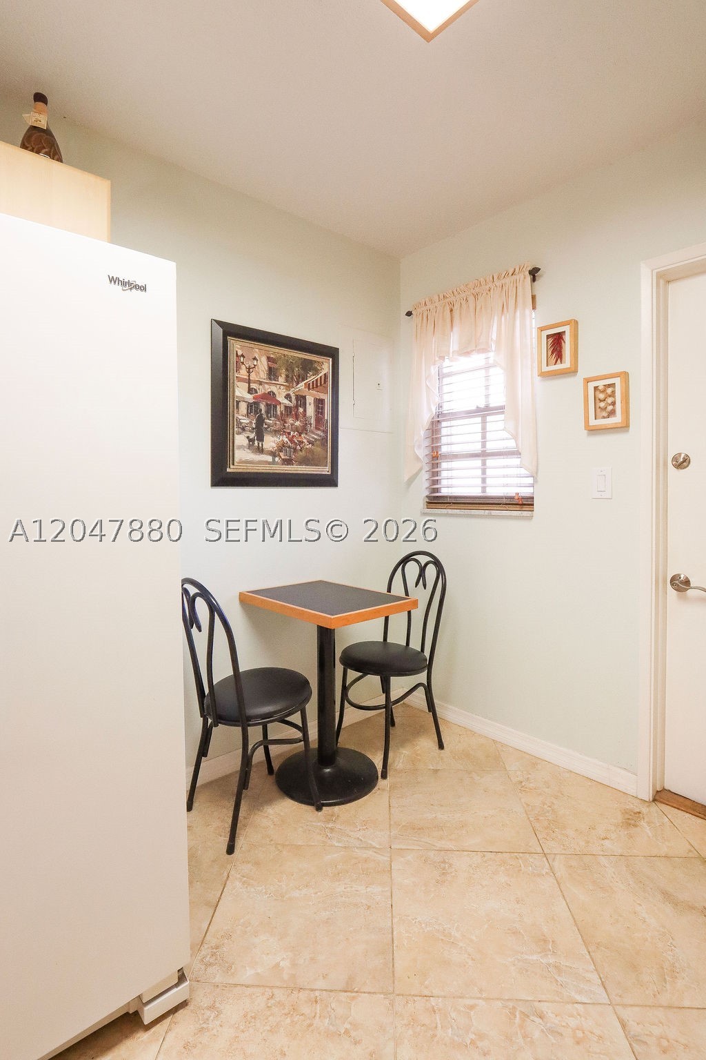 BRIARWOOD CLUB CONDO 3 - Residential