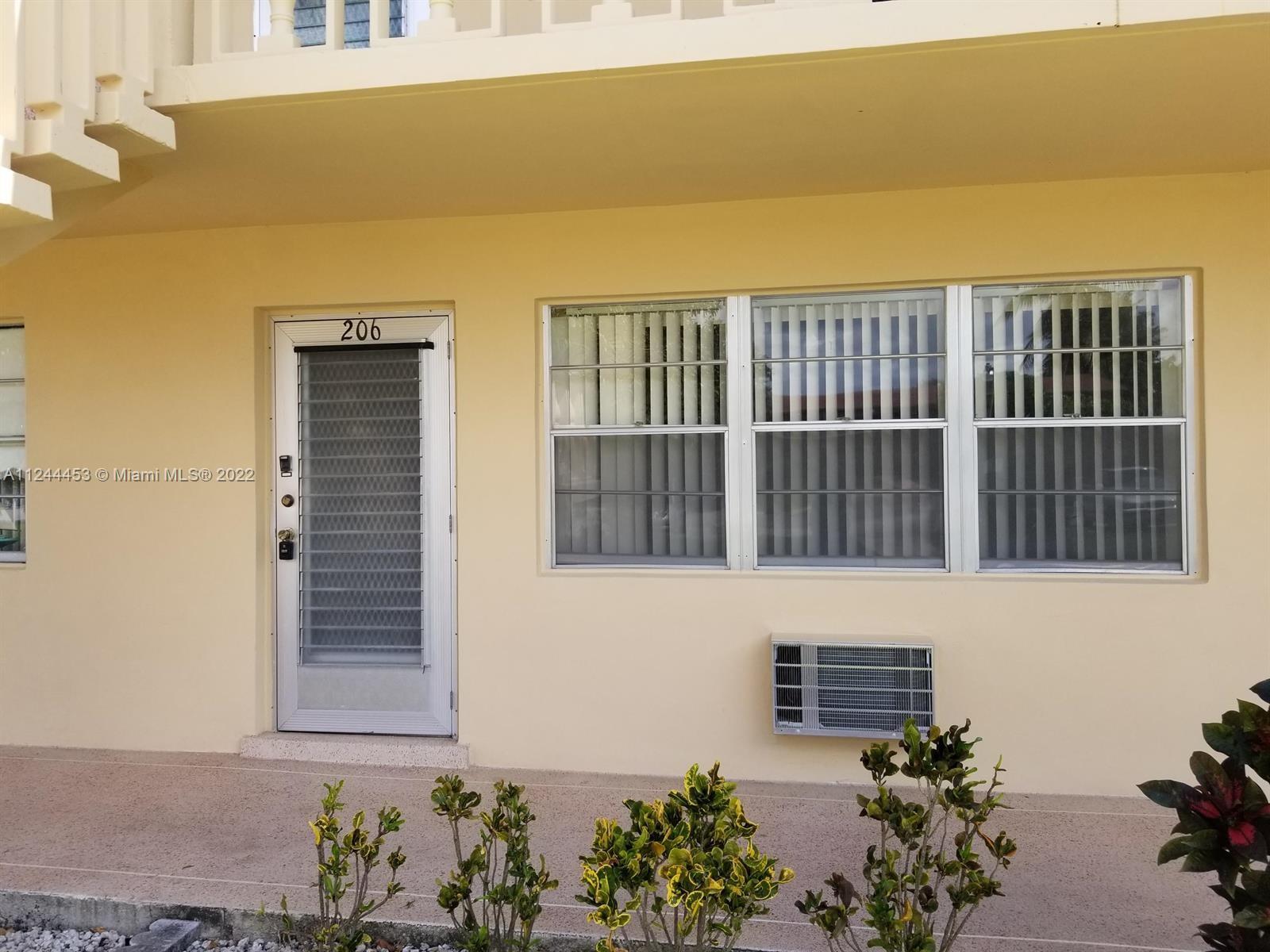 Open space, wood floors, freshly painted,bathroom vanity and toilet less than 1 year old, parking right in front of unit.

This unit has a rental restriction for 2 years.