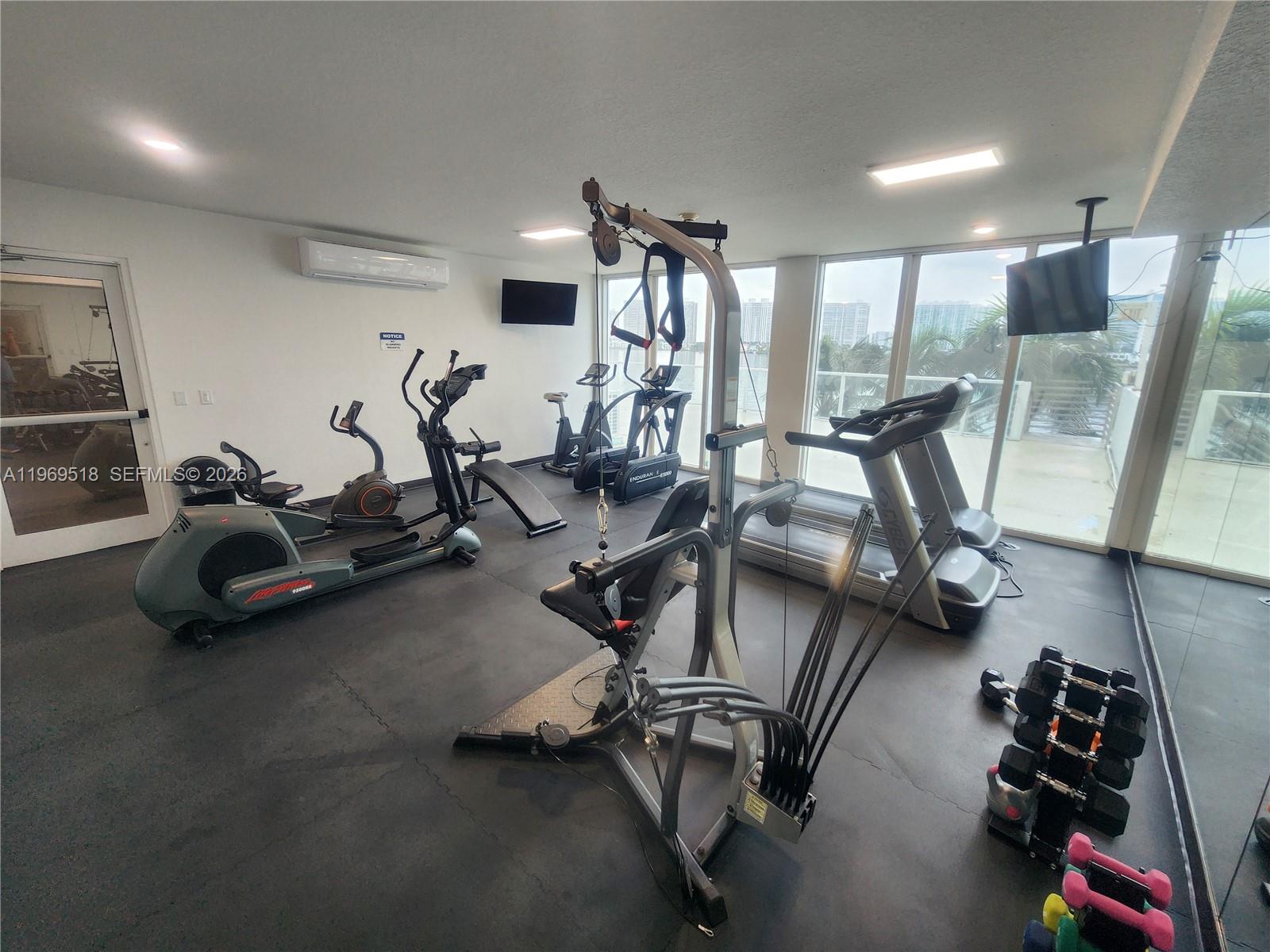 MARINA BAY CLUB - Residential