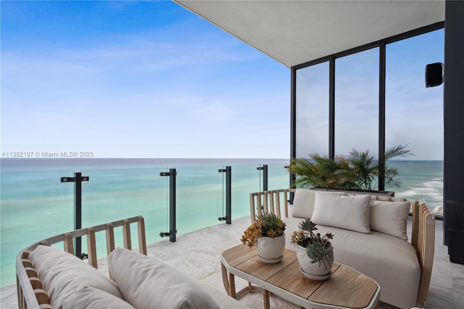 MUSE CONDO - Residential