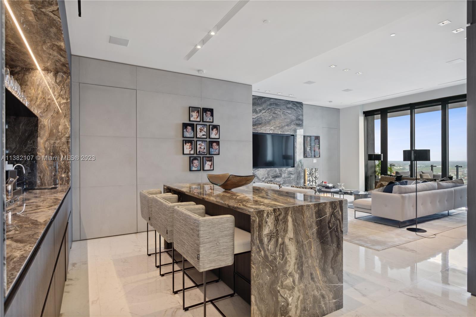 MUSE CONDO - Residential