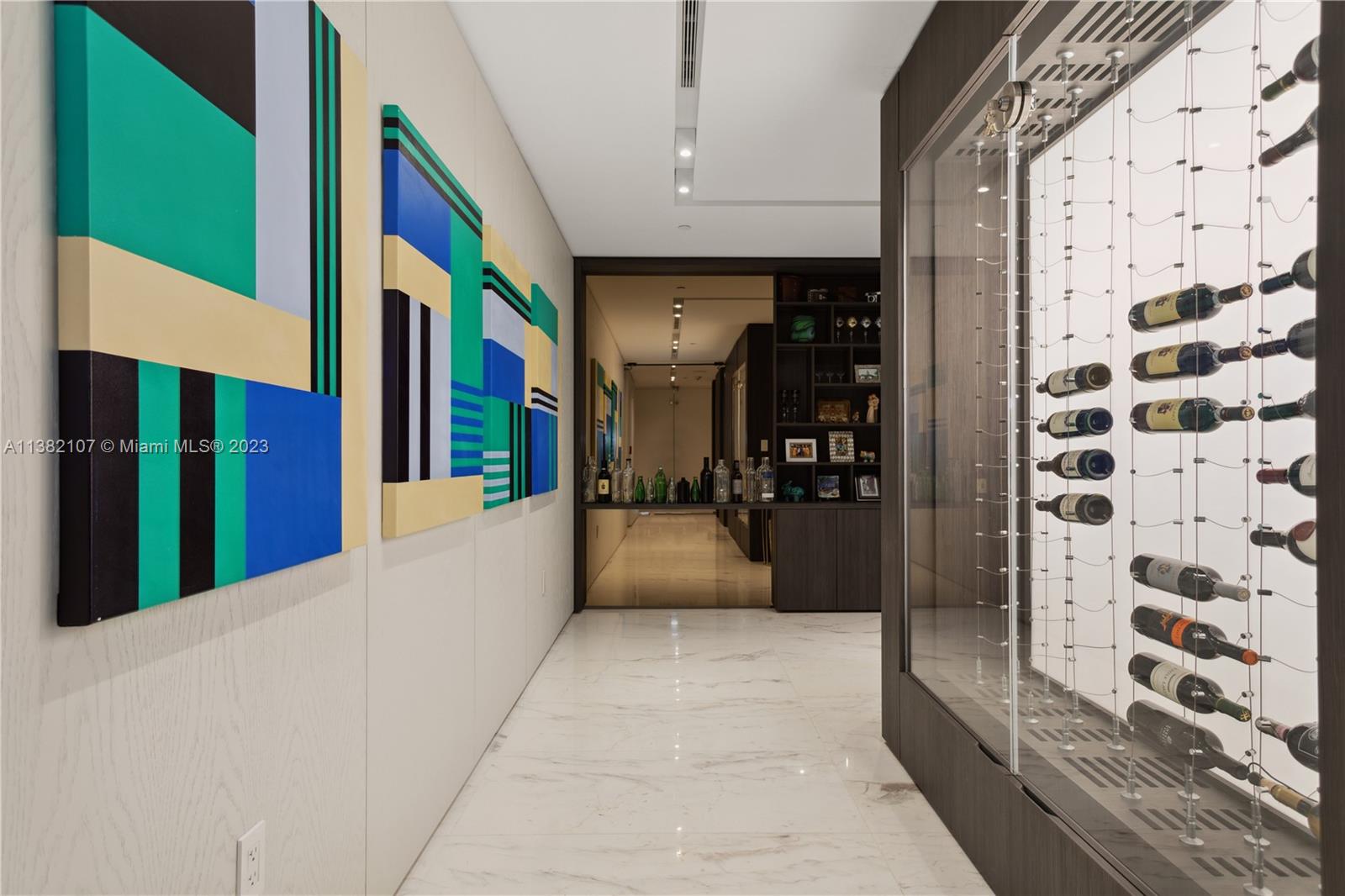 MUSE CONDO - Residential