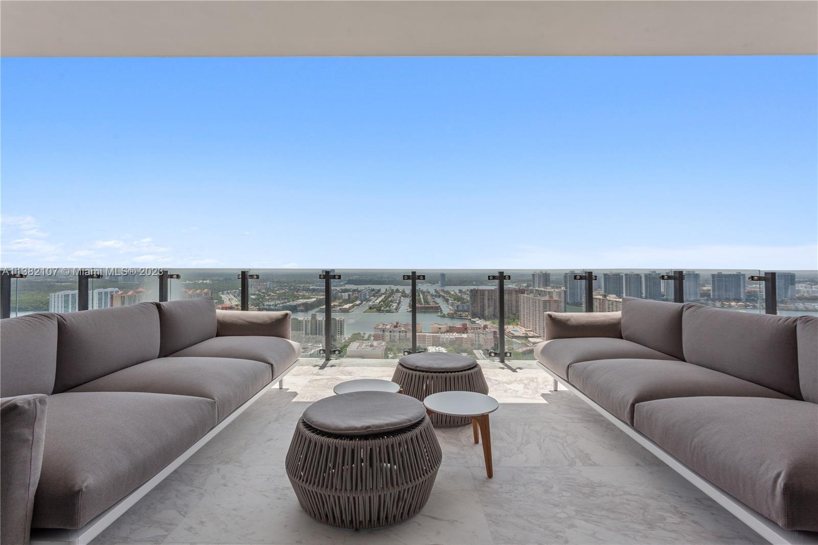 MUSE CONDO - Residential