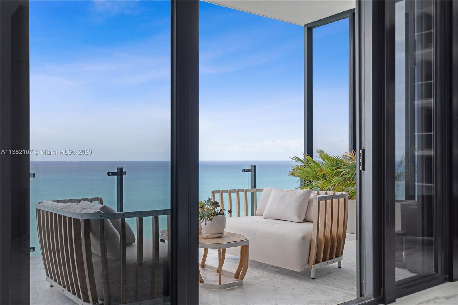 MUSE CONDO - Residential