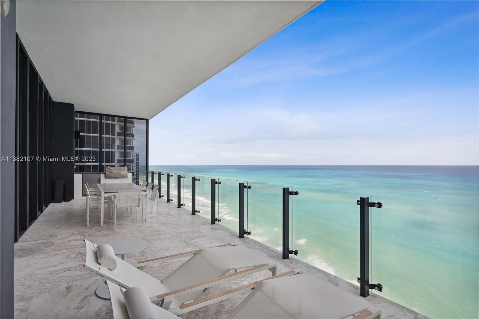 MUSE CONDO - Residential