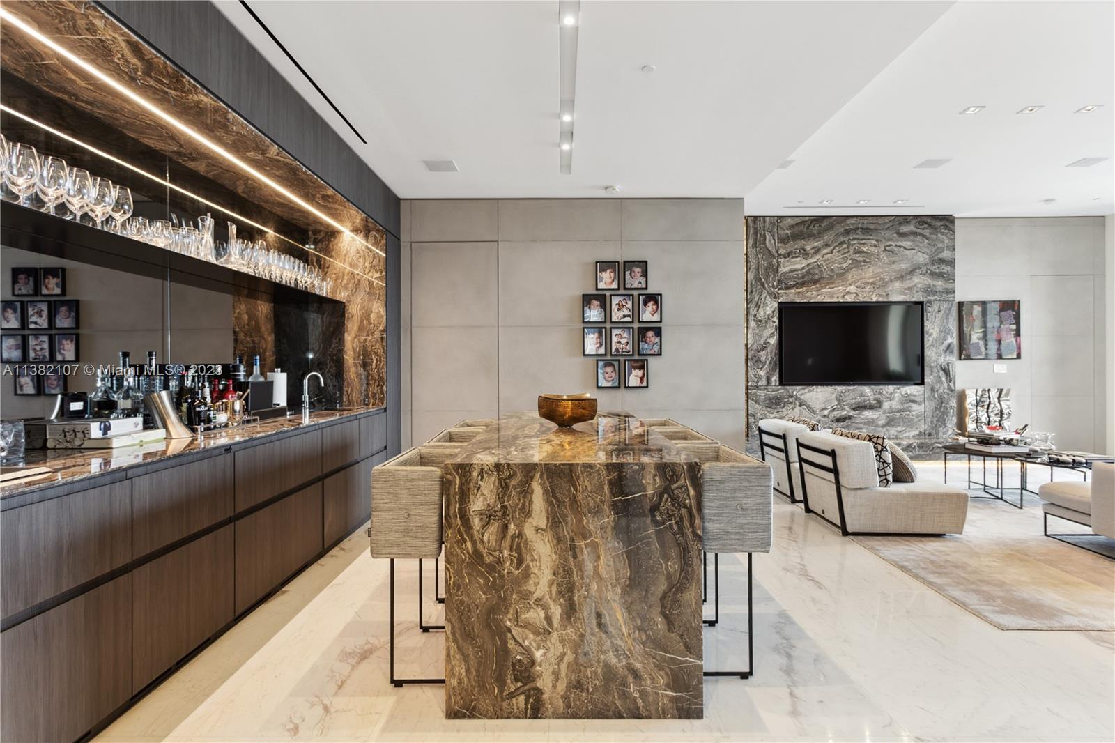 MUSE CONDO - Residential