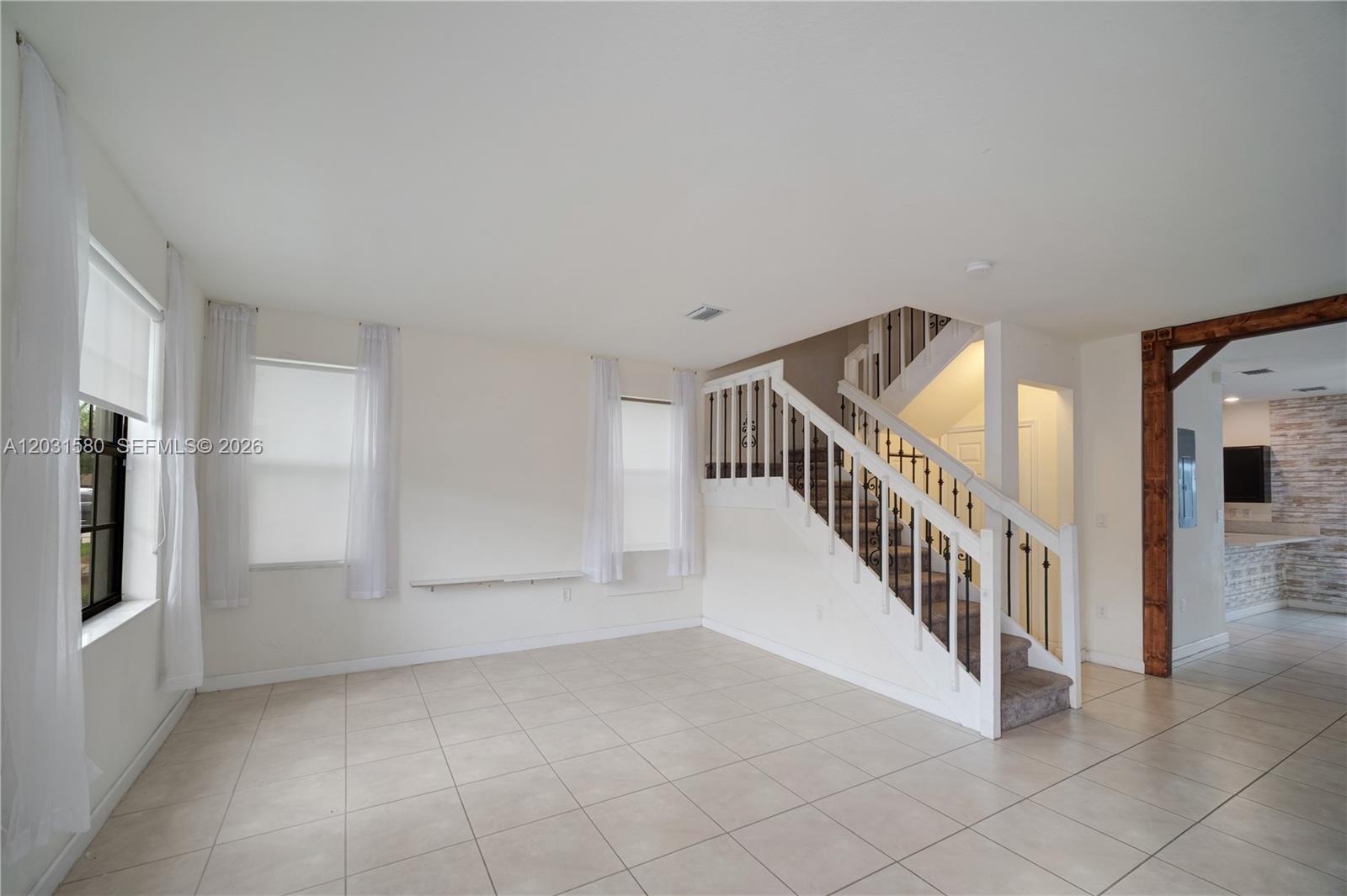 COCO PALM ESTATES - Residential