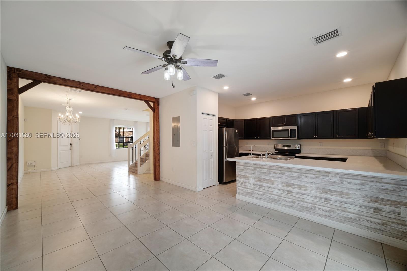 COCO PALM ESTATES - Residential