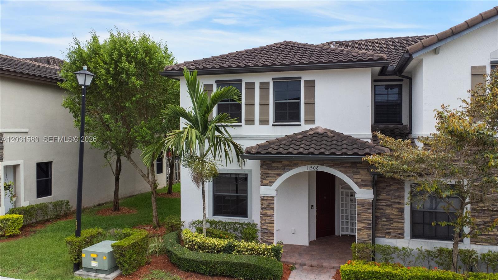 COCO PALM ESTATES - Residential
