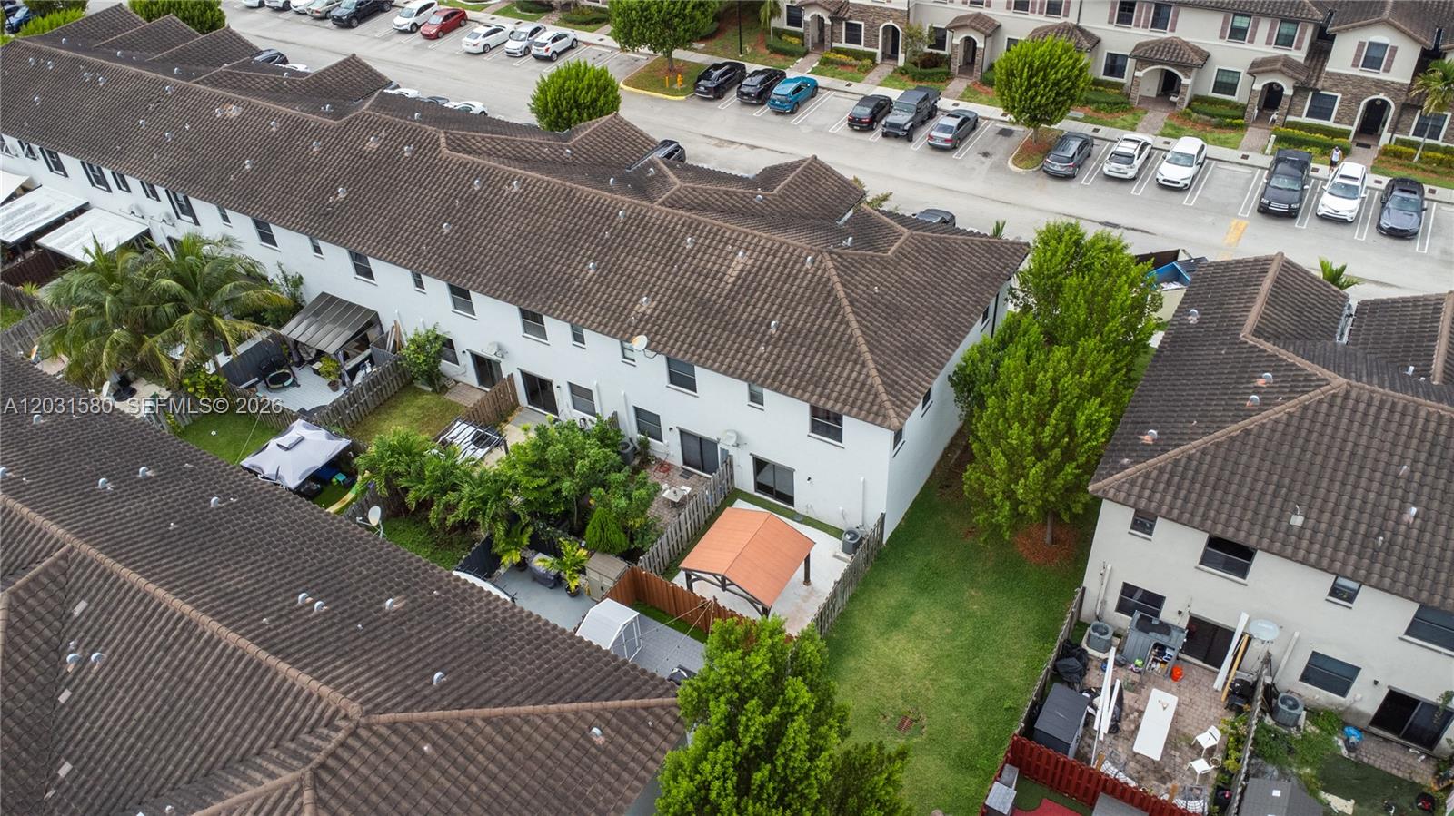 COCO PALM ESTATES - Residential