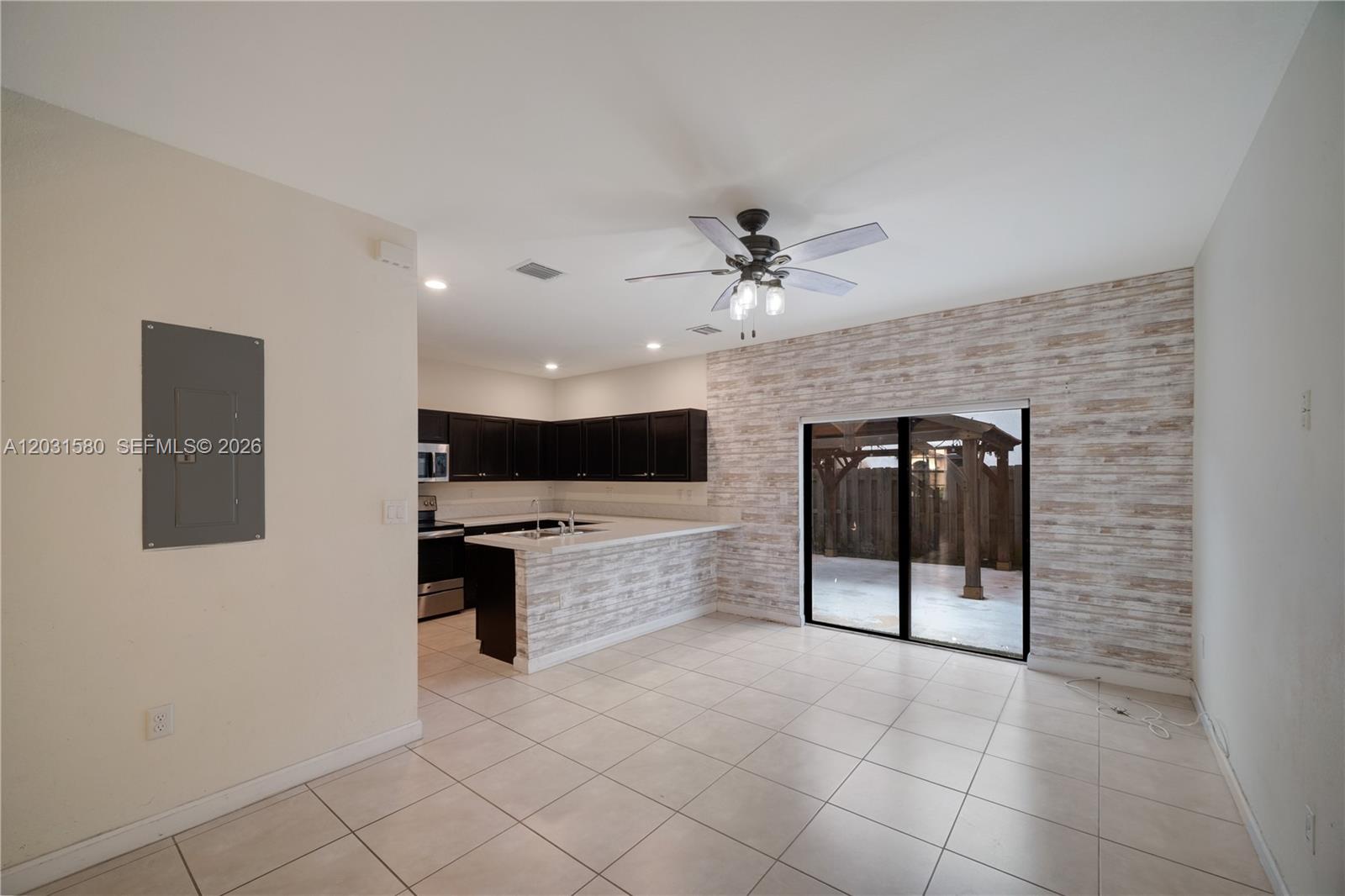 COCO PALM ESTATES - Residential