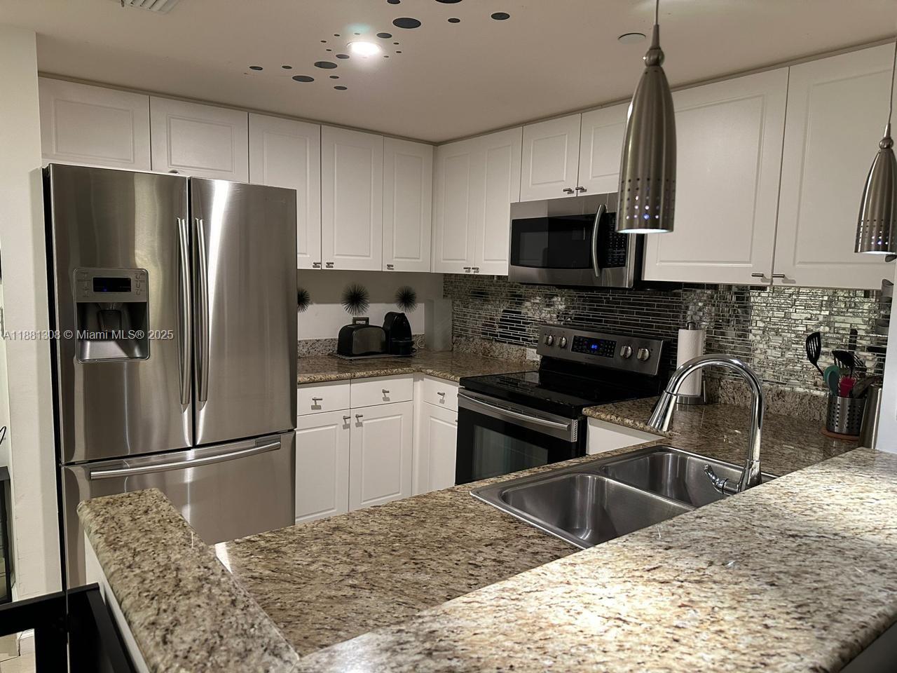 Turnberry on the Green - Residential