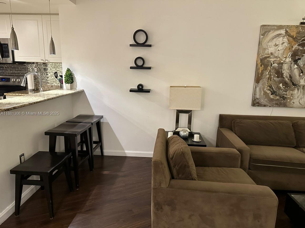 Turnberry on the Green - Residential