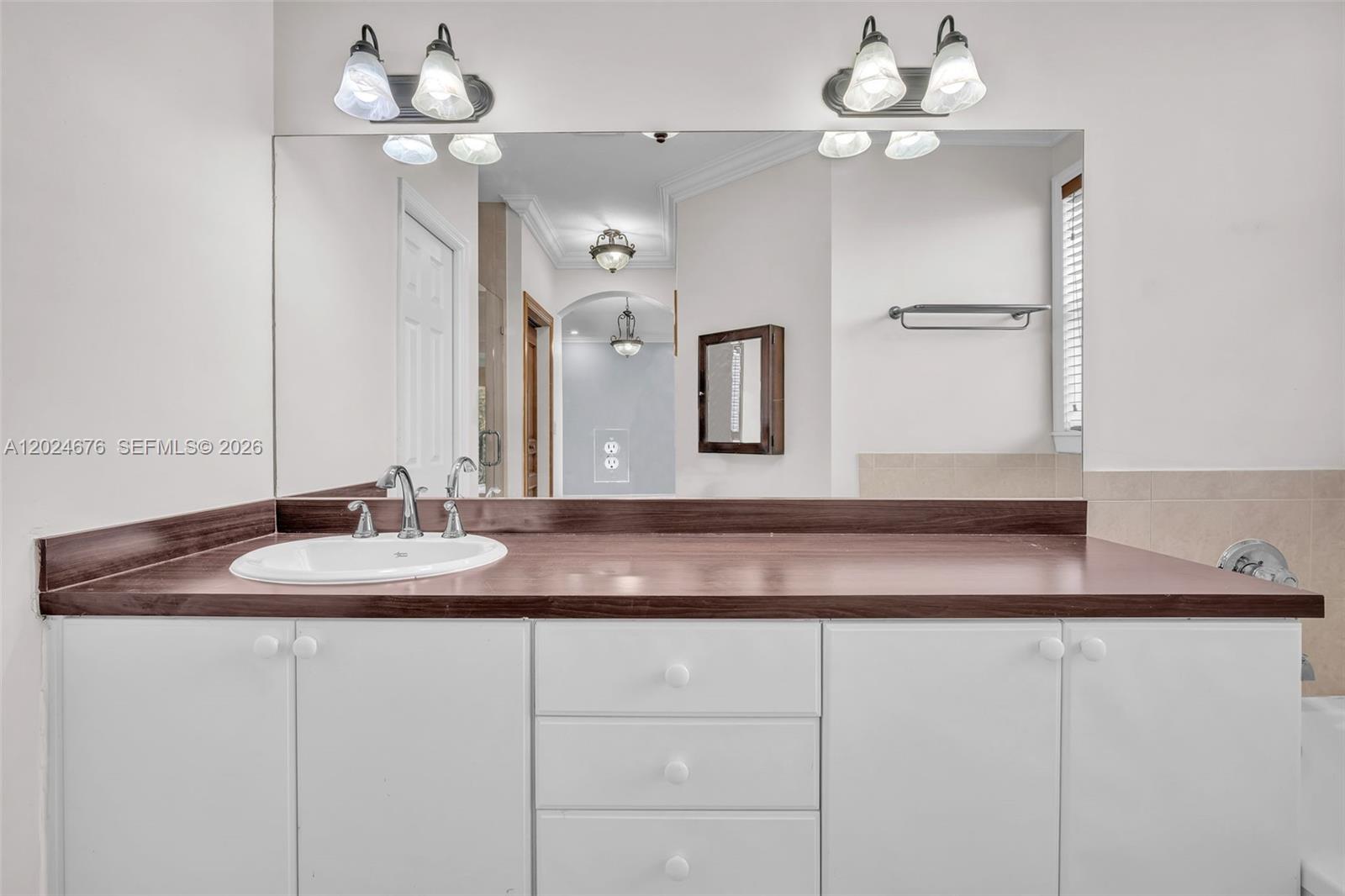 CENTURY ESTATES 1ST ADDN - Residential Lease