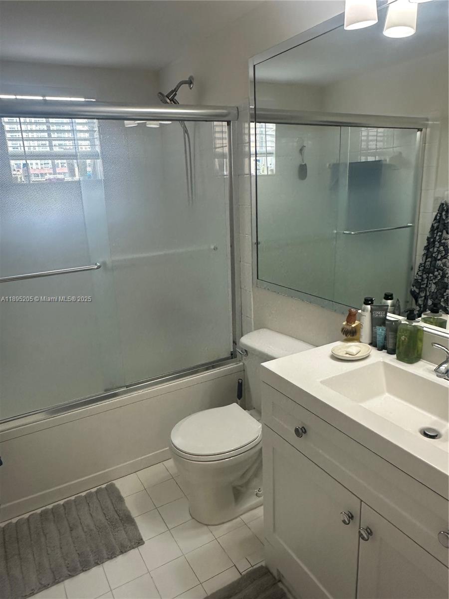 PORTO BELLAGIO CONDO - Residential