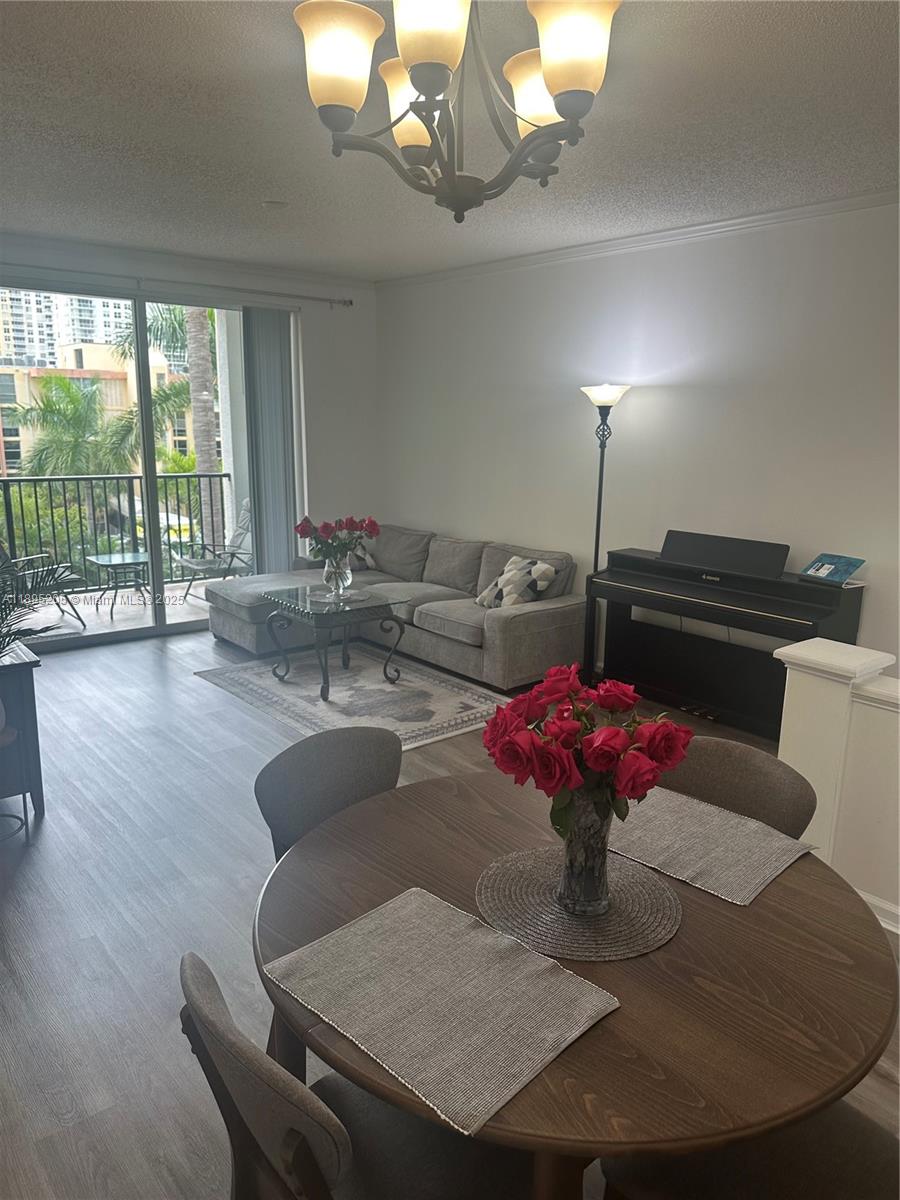 PORTO BELLAGIO CONDO - Residential