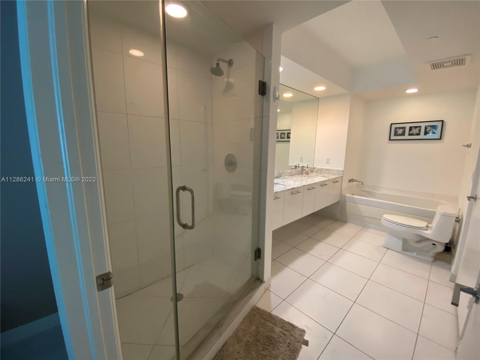 500 BRICKELL WEST CONDO - Residential Lease