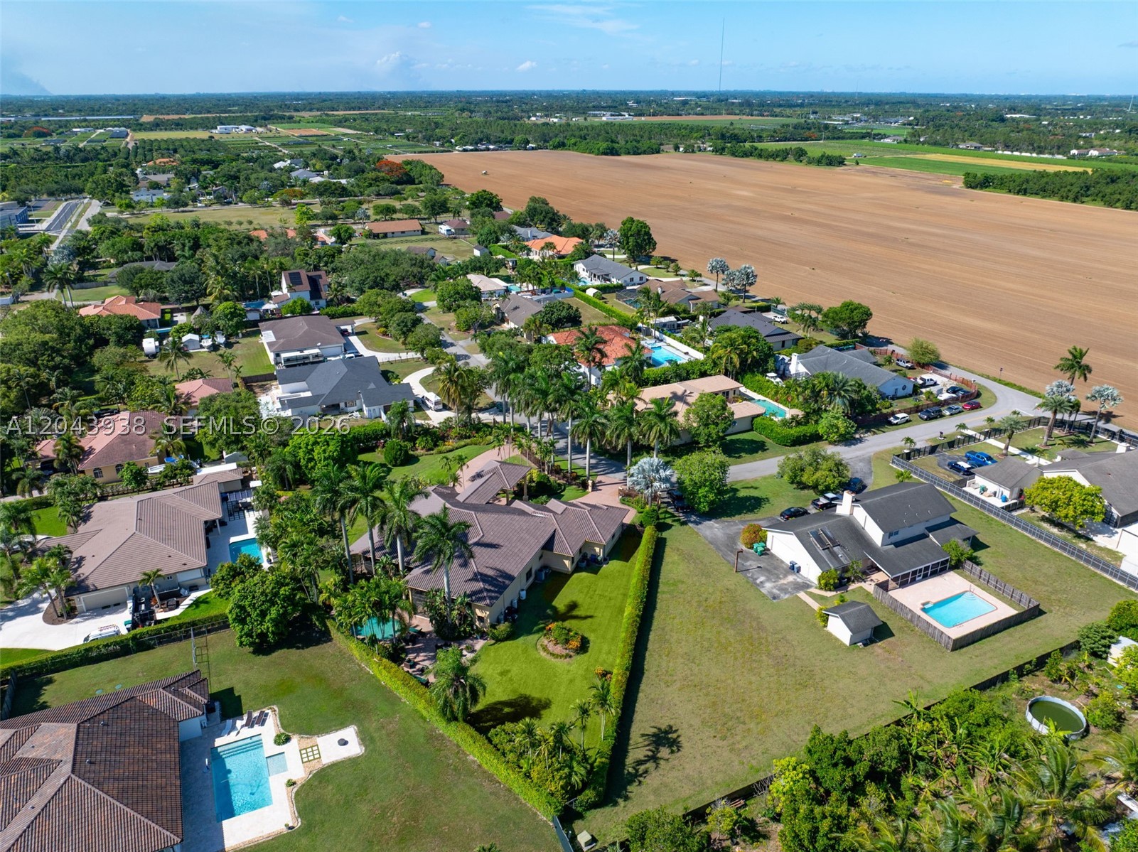 BISCADO ESTS SEC 1 - Residential